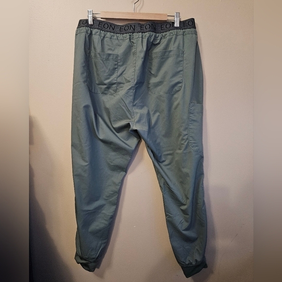 Maevn Scrub Pants Eon Women's Size XL Green Joggers - Picture 2 of 4